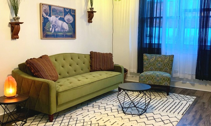 Zionsville Apartment | Charming 1-bedroom apartment with AC, WiFi on Main Street in Zionsville