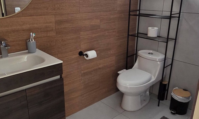 San Luis Talpa House | Charming 1-bedroom house with WiFi, AC in peaceful Las Flores