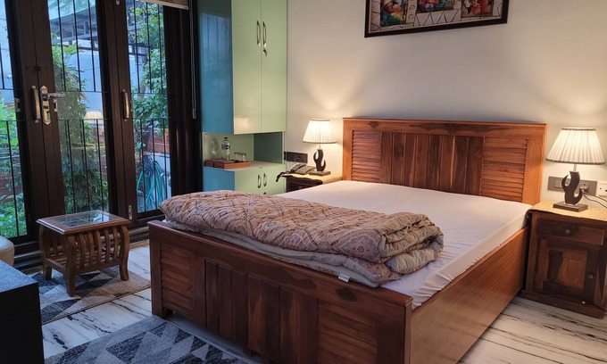 Noida Villa | Charming 1-bedroom in a villa with WiFi, AC in fabulous Noida