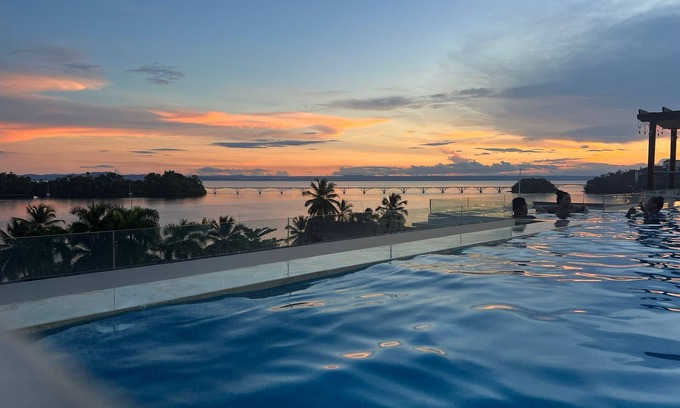 Barrio La Fortaleza Vieja Apartment | Charming 1-Suite apartment in gorgeous Samaná Bay with AC, WiFi, Infinity Pool