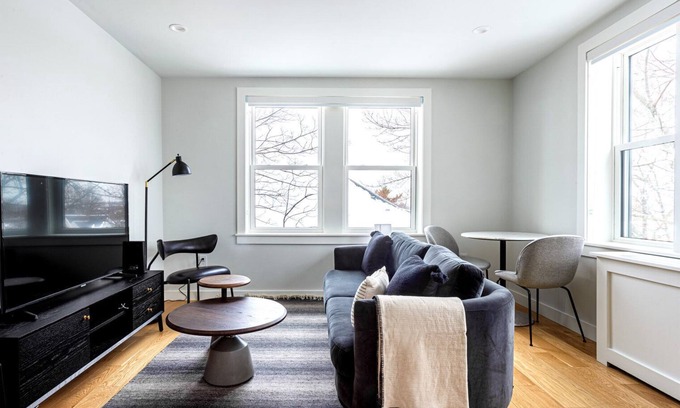 Winter Hill Apartment | Charming 1BR, Minutes from Union Square, Porter Square, and Davis Square