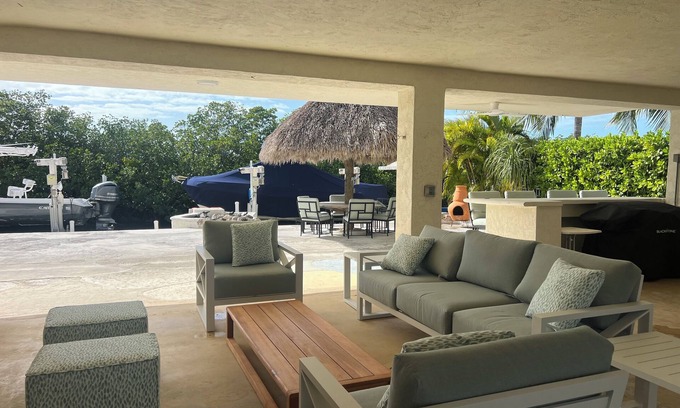 Islamorada House | Charming 2/2 in Islamorada - Private Access to White Marlin Beach