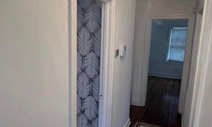 Old Village Cottage | Charming 2-bedroom cottage within walking distance to Cooper River Bridge Run!