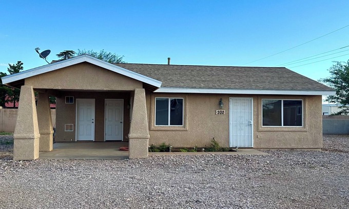 Pearce House | Charming 2-bedroom, 2-bathroom house, ideal for a relaxing getaway.