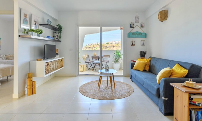 Agaete Apartment | Charming 2 Bedroom Retreat near Pto. de Las Nieves