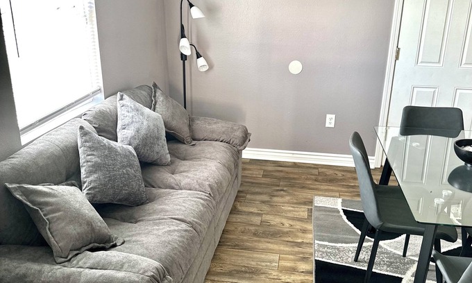 Milneburg House | Charming 2 bedroom house in New Orleans with WiFi, AC, & patio area for smokers