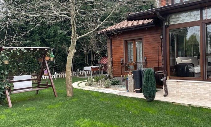 Sapanca Villa | Charming 2-bedroom villa with hot water Pool, AC, WiFi in peaceful Sapanca