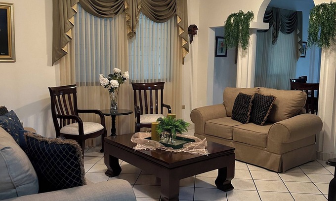 San Pedro Sula House | Charming 3-bedroom house with AC and WiFi in marvelous San Pedro Sula