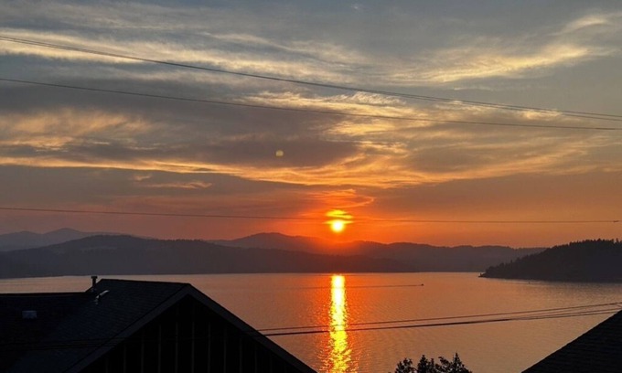 Coeur d'Alene House | Charming 3-bedroom lake view home in tranquil Coeur d'Alene