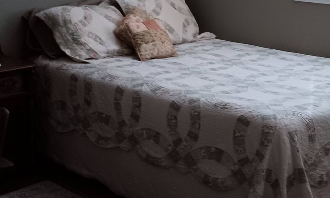 Colquitt House | Charming 3-bedroom house in delightful Colquitt with AC, WiFi