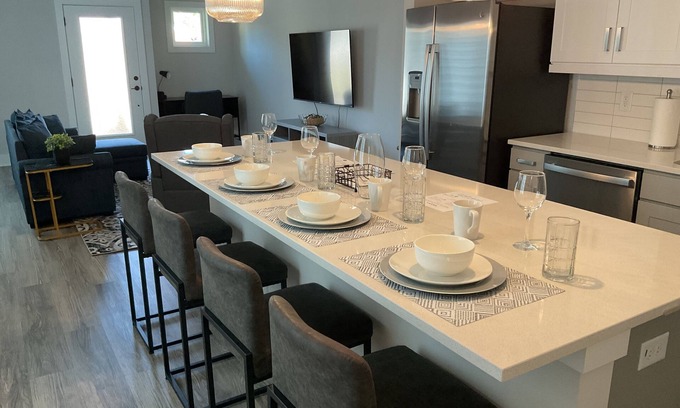Durham House | Charming 3-bedroom house in Durham with WiFi and AC