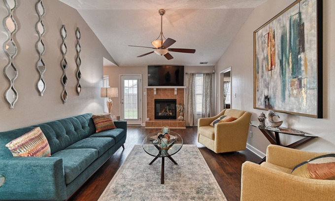 Fayetteville House | Charming 3-bedroom house with AC and WiFi in Fayetteville North Carolina