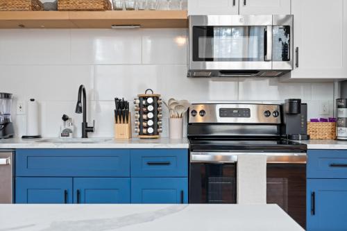 Greenville Apartment | Charming 3bed Mill | Gym | Trail