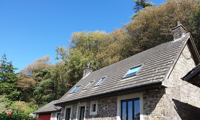 Ferryside House | Charming 4-bedroom cottage with fabulous sea views and large grounds.