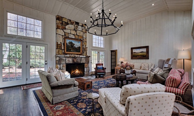 Cashiers Cottage | Charming 4-bedroom cottage in High Hampton Proper just minutes to Cashiers