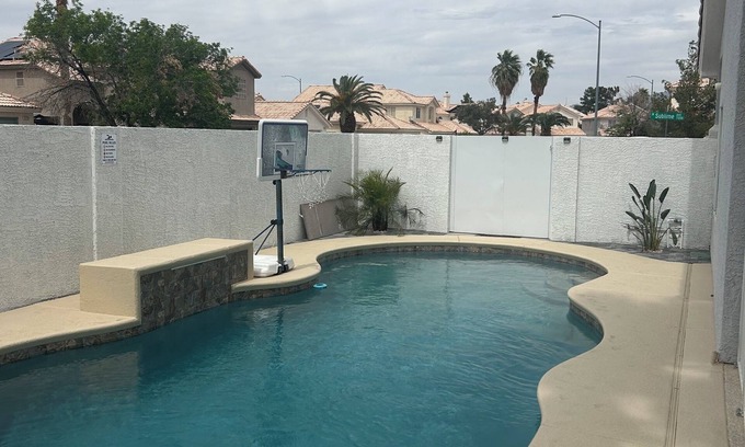 Centennial Hills House | Charming 4-bedroom house with WiFi and AC in vibrant Las Vegas,With Private pool