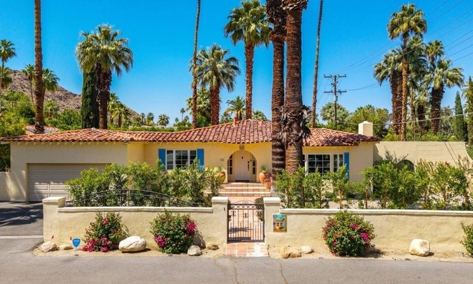 The Mesa House | Charming 4BR, 4BA, home in the Mesa. Lovely indoor and outdoor spaces!