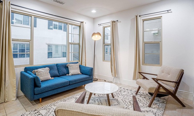 Milpitas House | Charming 4BR House in Milpitas w/Parking