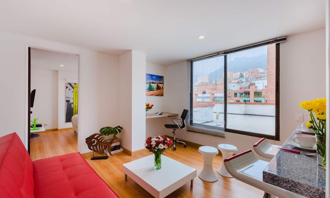 Chapinero Apartment | Charming apt in Center of Chapinero n20 blocks from T Zone & 40 to the centern