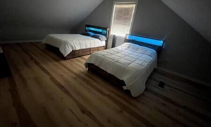 Springdale House | Charming B&B with Nicaraguan Breakfast Full House