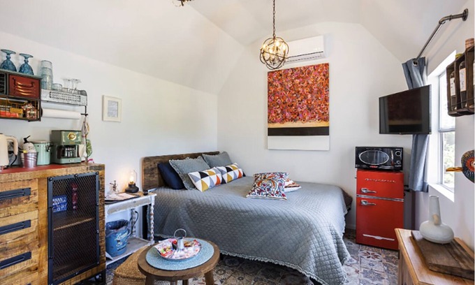 Greater Palm River Point CDC House | Charming Barn in Tampa, heated Pool, CLOTHING OPTIONAL