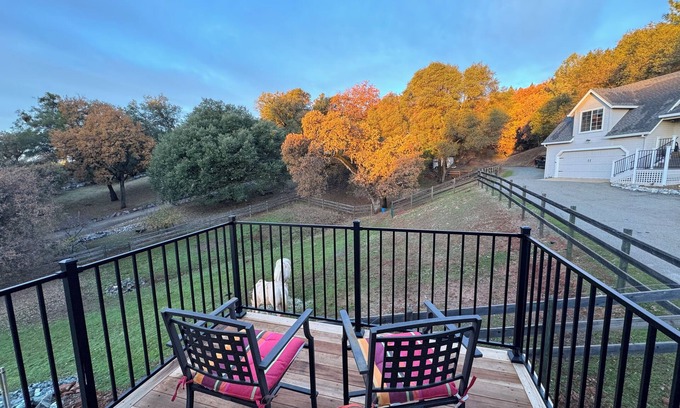 Cool House | Charming barnloft on small horse ranch in Beautiful Cool CA