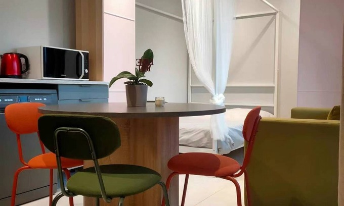 Audenge Apartment | : Charming Bright Studio