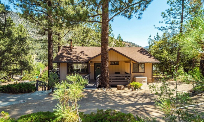 Pine Mountain Club Cabin | Charming Cabin Getaway Pine Mountain Club