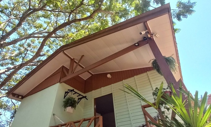 Centro Cabin | Charming cabin in brilliant Centro Montenegro with WiFi, AC, outdoor fireplace