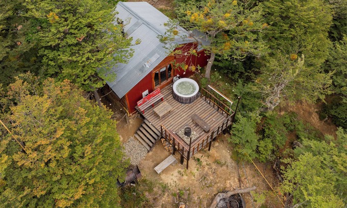 Province of Tierra del Fuego Cabin | Charming Cabin in the Woods with Jacuzzi and Movie Theater