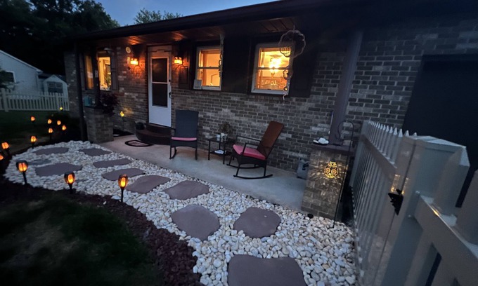 Rossville House | Charming Conewago Creek Retreat