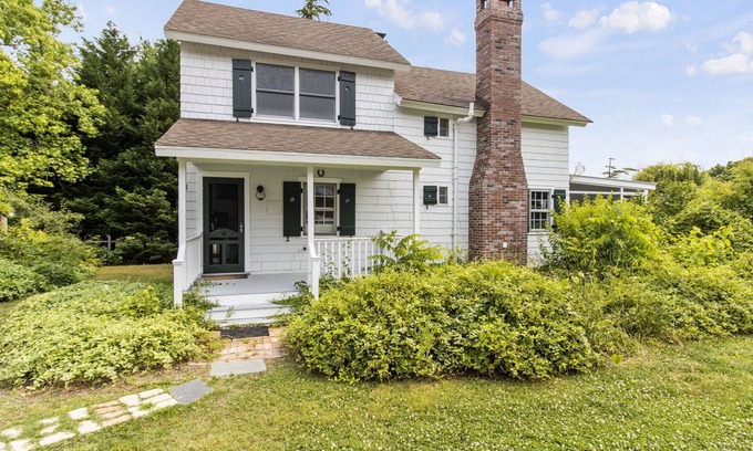 Trappe Cottage | Charming Cottage on Bolingbroke Creek