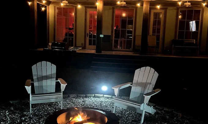 Theodore Cottage | Charming cottage on the Bay! Minutes from Dauphin Island!