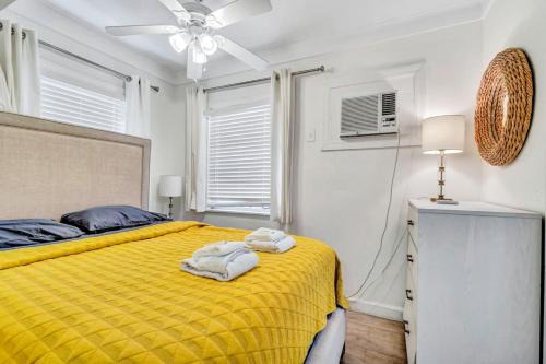 Victoria Park House | Charming Cottage 1BR, Pool, Victoria Park