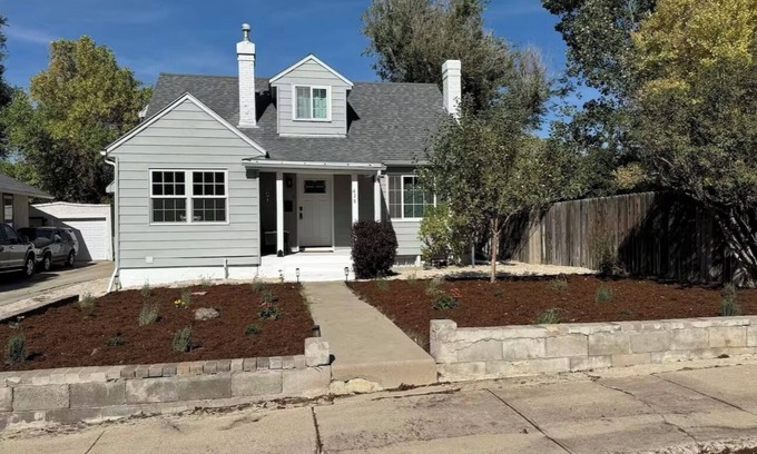 Casper House | Charming Downtown Retreat