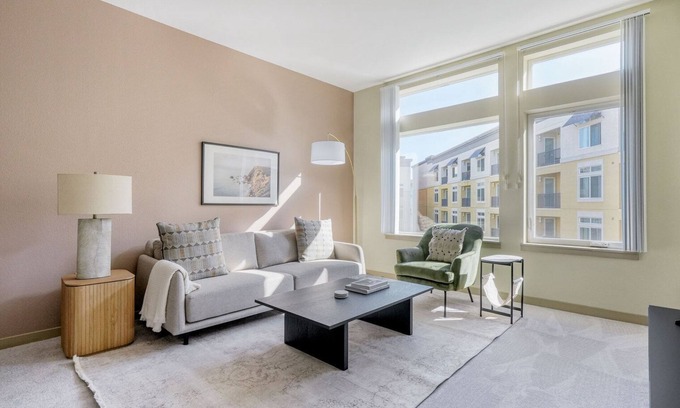 Dublin Apartment | Charming Dublin 2BR w/Pool & A/C, nr Shops & Groceries, by Blueground