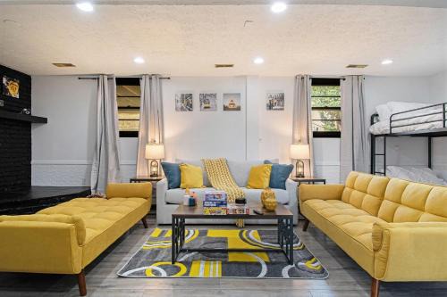 West Omaha House | Charming Elegance Getaway