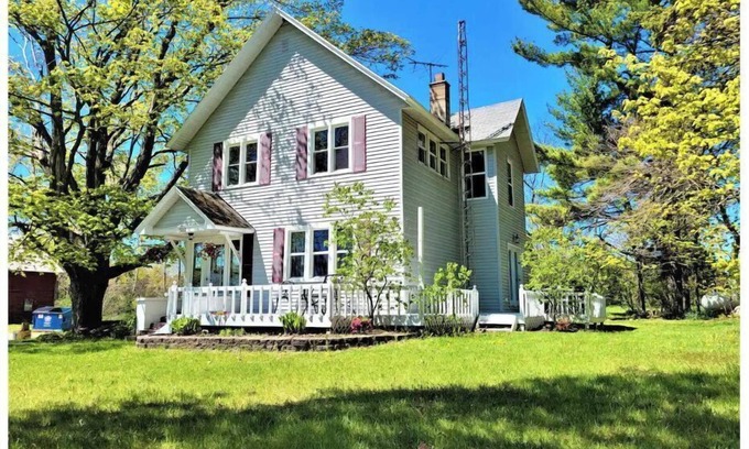 New Era Other | Charming Farmhouse in the Orchards near Lake Mich!