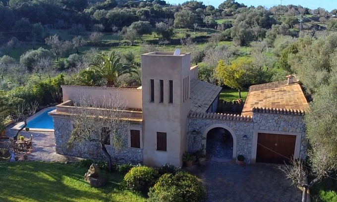 Arta House | Charming finca - 800m to Artà with views of San Salvador, pool, air conditioning