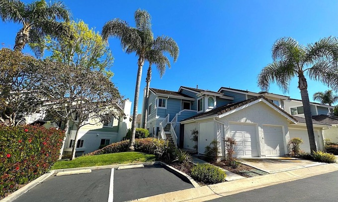 Carmel Valley Condo | Charming Furnished 2BD/2BA w/Pool & Spa! Now Available Nov.5-Dec.5,2025 3,745/m!