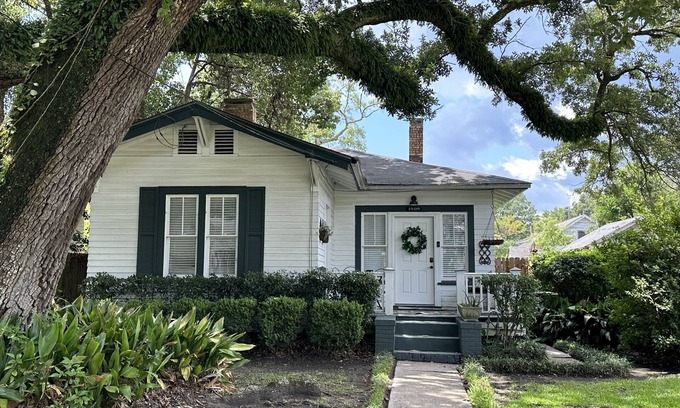 Mobile House | Charming Historic Midtown Home