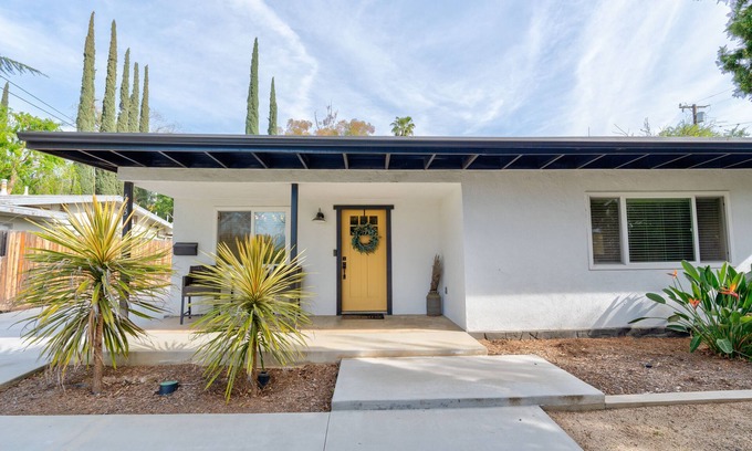 South Redlands House | Charming home just minutes from downtown Redlands