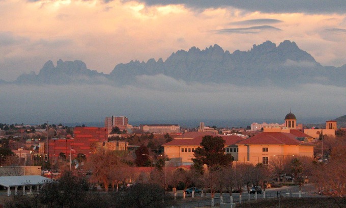 Mesilla Park House | Charming home, quiet neighborhood, close to NMSU & Convention Center