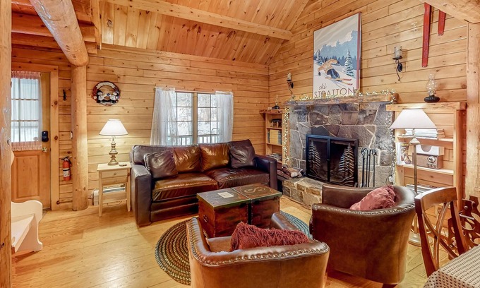 Stratton Cabin | Charming home with a fireplace, large yard & firepit - near Stratton/Mount Snow