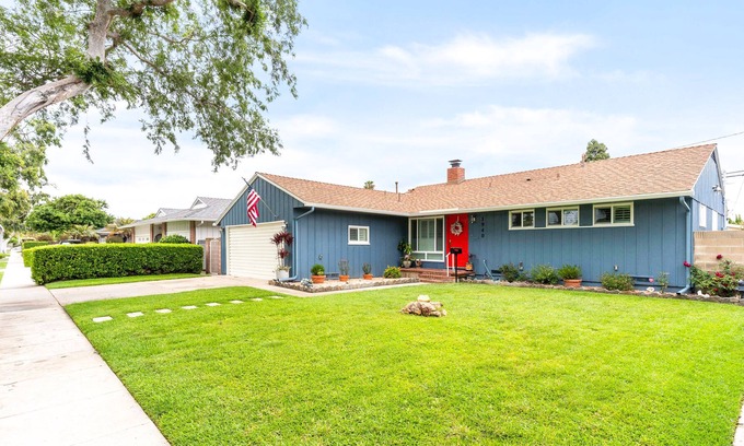 Los Altos House | Charming home with nearby golf, enclosed yard, full kitchen, & W/D