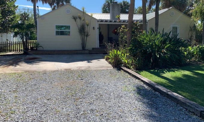 Ruskin House | Charming House on the Little Manatee River