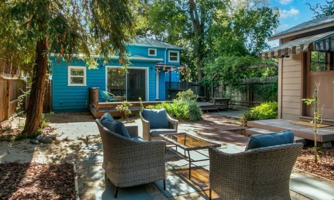 Davis House | Charming mid-century home in Old North Davis! Perfect for longer stays!