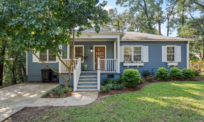 Glenview-Pinegrove House | Charming Midtown Gem!