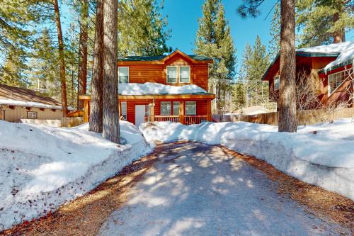 Bijou Park House | Charming Mt Rose Retreat