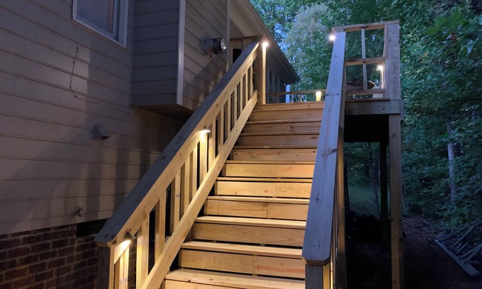 Cary House | Charming one bedroom in quiet community with amenities!